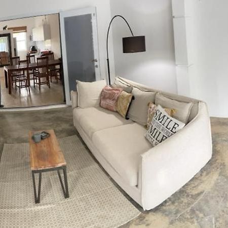 Villa Susanna 3 Bedroom 2 Bathroom House Sleeps 6Plus Виллемстад Экстерьер фото